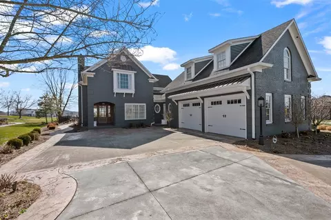 1473 Drakes Ridge Ln, Bowling Green, KY 42103