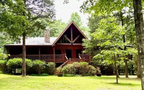 179 Mustang Dr, Albany, KY 42602