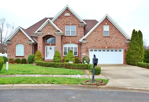 2504 Bedford Ct, Bowling Green, KY 42104