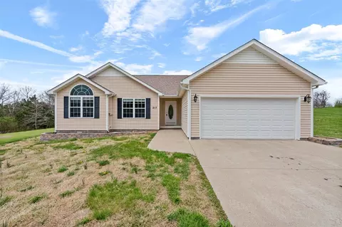 217 Leigh Ave, Clarkson, KY 42726