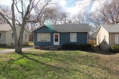 1529 Collegeview Dr, Bowling Green, KY 42101