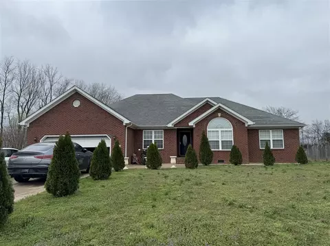 3818 Woodbridge Ct, Bowling Green, KY 42104