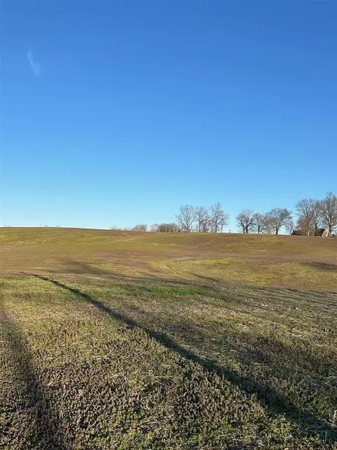 12740 Smiths Grove Rd, Scottsville, KY 42164