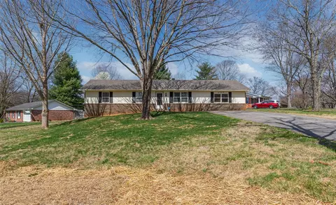 849 Yuma Cir, Bowling Green, KY 42104
