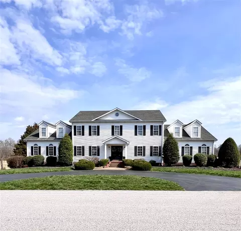 53 Talbott Dr, Bowling Green, KY 42103
