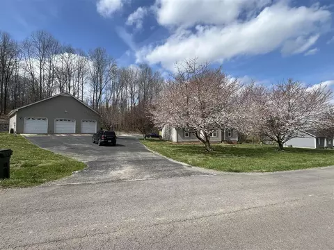 235 Spring Valley Dr, Scottsville, KY 42164