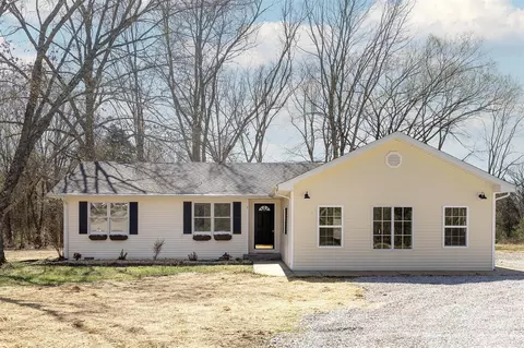 1501 Fuqua Rd, Rockfield, KY 42274