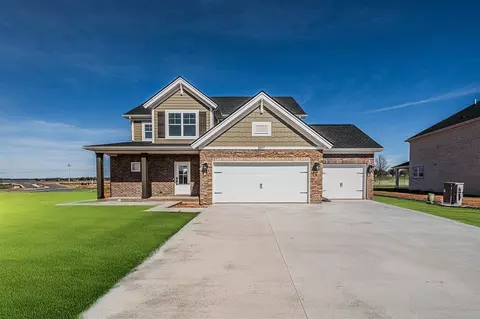 9917 Creamery Ln, Bowling Green, KY 42101