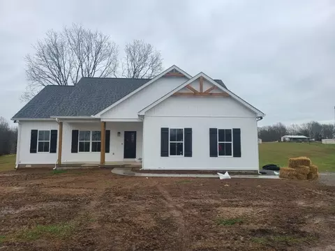 708 Shockley Rd, Scottsville, KY 42164