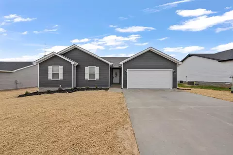 474 Deluth Dr, Bowling Green, KY 42101