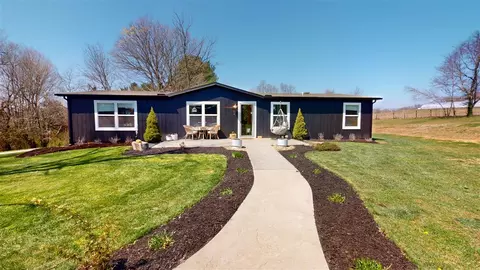 64 Mill St, Fountain Run, KY 42133