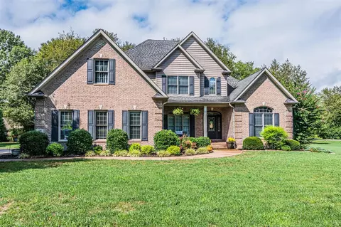 136 Red Cedar Way, Bowling Green, KY 42104