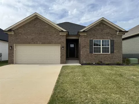 826 Mcintyre St, Bowling Green, KY 42104