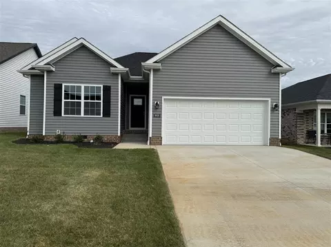 955 Mcintyre St, Bowling Green, KY 42104