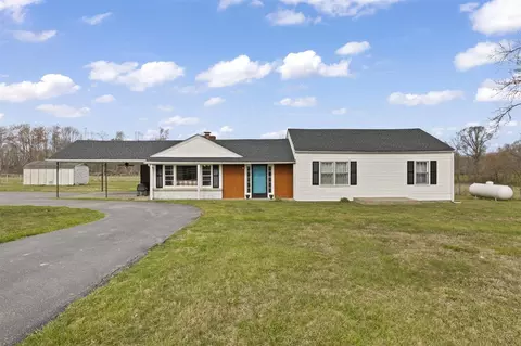 861 Pig Rd, Smiths Grove, KY 42171