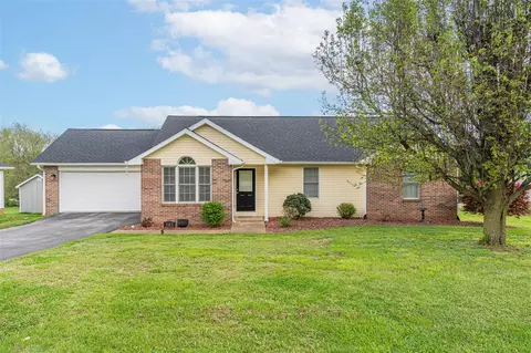 305 Brookshore Ave, Bowling Green, KY 42101