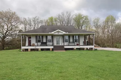 317 Bessie Bastin Rd, Cave City, KY 42127