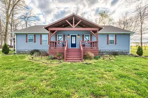 651 Pete Wheeler Rd, Olmstead, KY 42265