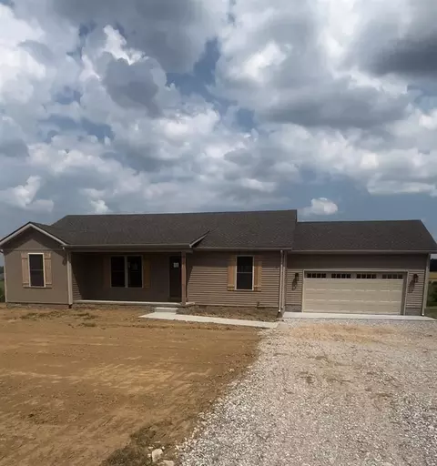 142 Walnut Grove Dr, Smiths Grove, KY 42171