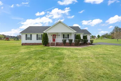 296 Valley View Dr, Scottsville, KY 42164