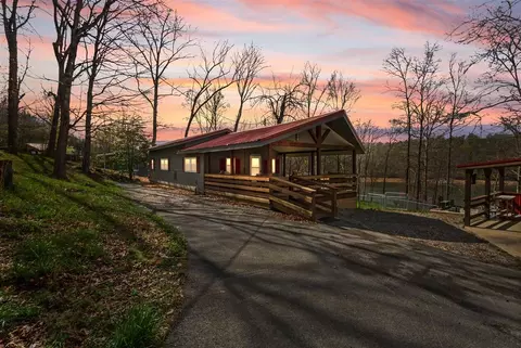 1023 Wilderness Rd, Mammoth Cave, KY 42259