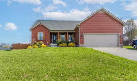 174 Jewell Dr, Scottsville, KY 42164