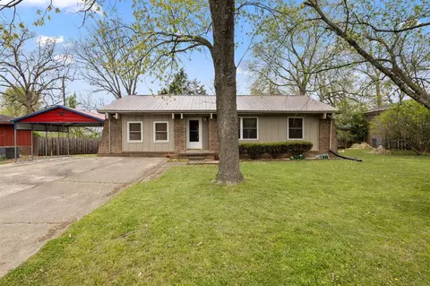 2123 Robin Rd, Bowling Green, KY 42101