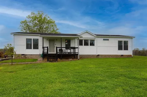 1588 J W York Rd, Scottsville, KY 42164