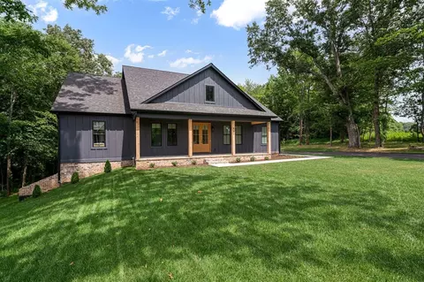 681 Chris St, Bowling Green, KY 42103