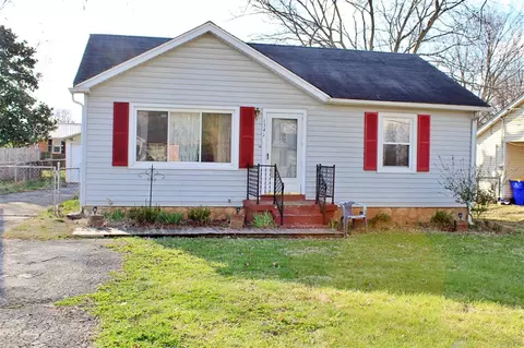 1341 Collegeview Dr, Bowling Green, KY 42101