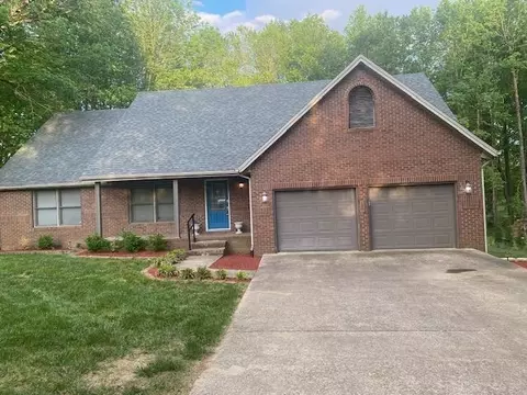 105 Par Pl, Central City, KY 42330