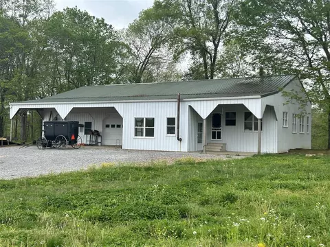 2111 Turkey Knob Rd, Marion, KY 42064