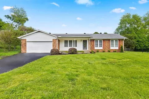 2524 Bluegrass Dr, Bowling Green, KY 42104
