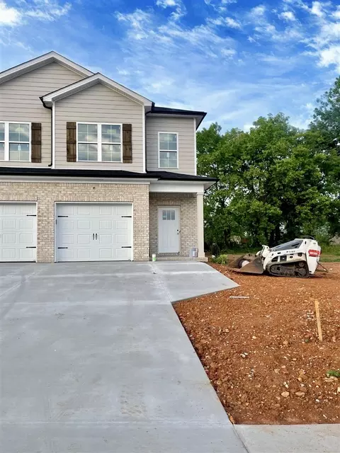 537 Yulan Cir, Bowling Green, KY 42104