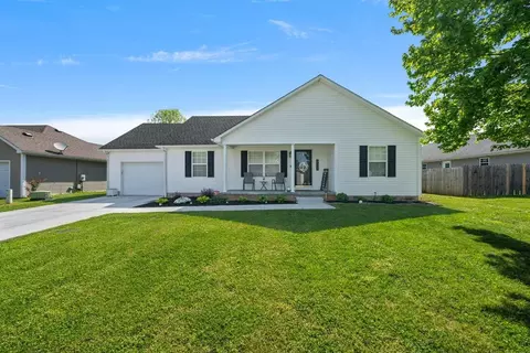 272 Turkey Run Dr, Bowling Green, KY 42101