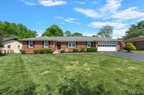 2716 Thompson Dr, Bowling Green, KY 42104