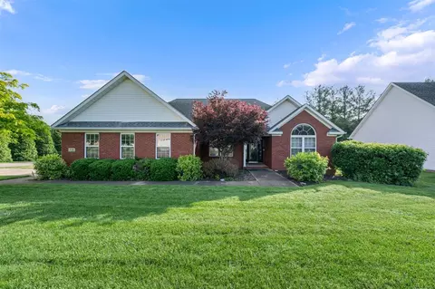 738 Chasefield Ave, Bowling Green, KY 42104
