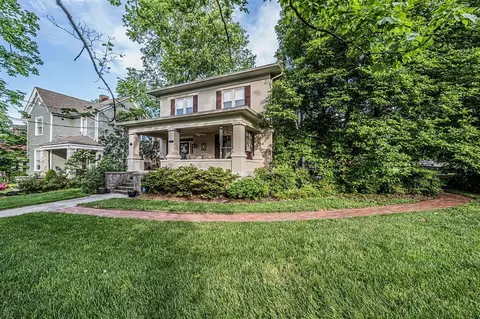 1352 Chestnut St, Bowling Green, KY 42101
