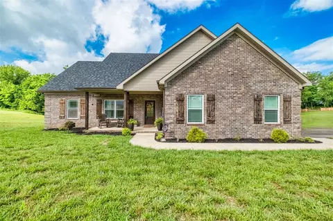 301 White Oak Ln, Franklin, KY 42134