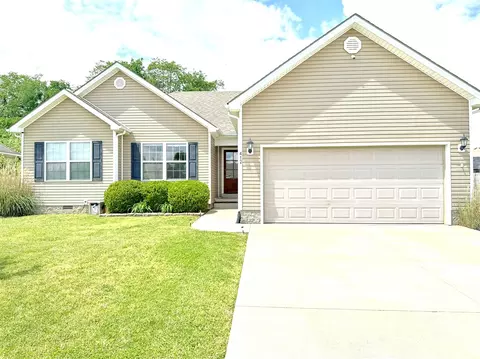 412 White Dogwood Dr, Bowling Green, KY 42101