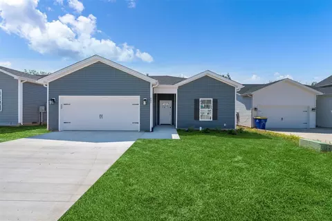 885 Mcfadin Station St, Bowling Green, KY 42103