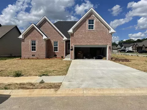 3296 Shady Oak Ct, Bowling Green, KY 42104