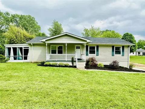 271 Clark Cir, Bowling Green, KY 42103