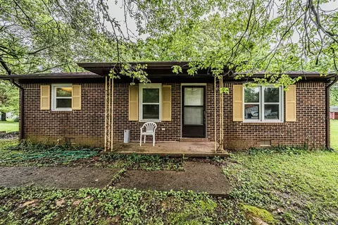 3676 Mt Olivet Rd, Bowling Green, KY 42101