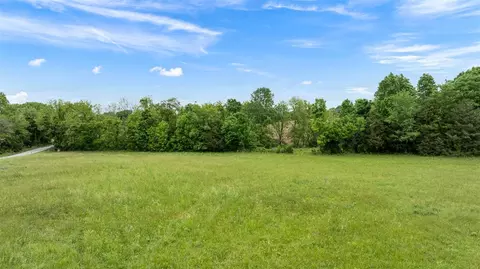 810 Garrett Rd, Glasgow, KY 42141