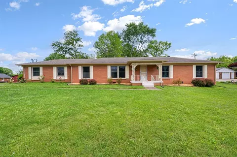 921 Brookhaven Dr, Russellville, KY 42276