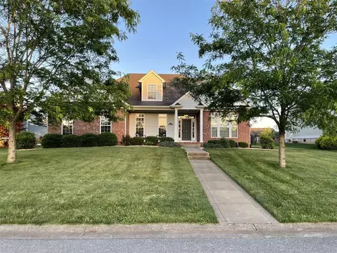 1336 Riva Ridge Ave, Bowling Green, KY 42103