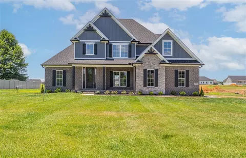 1141 Bennington Pl, Franklin, KY 42134