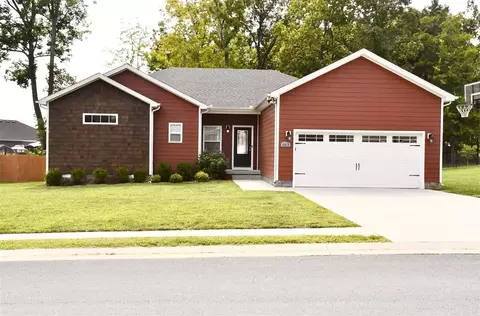 663 Red Maple St, Bowling Green, KY 42101