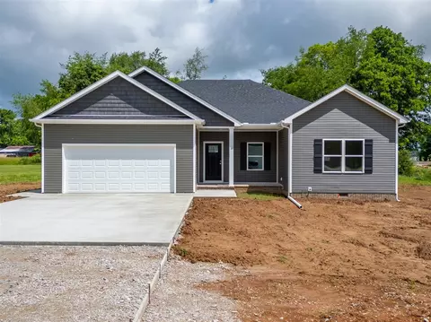 121 Virginia Dr, Auburn, KY 42206